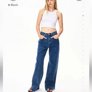 Khy Classic Low Rise Denim. Size 26. Medium Wash. New with tags.